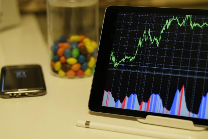 12 Top Financial Platforms in Nigeria to Follow for Expert Insights